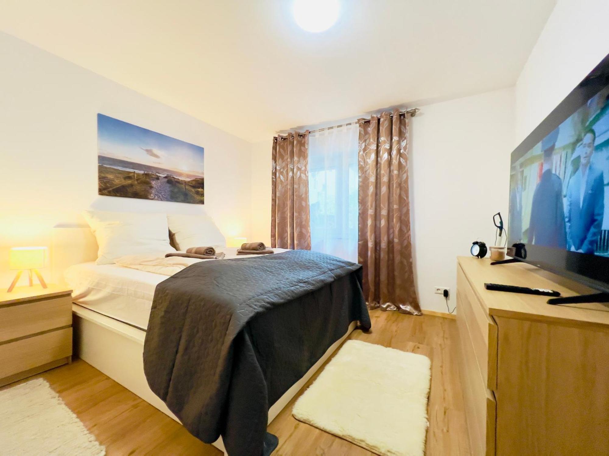 Modern Und Lichtdurchflutet - Ferienwohnung Mit Terrasse Fachbach エクステリア 写真