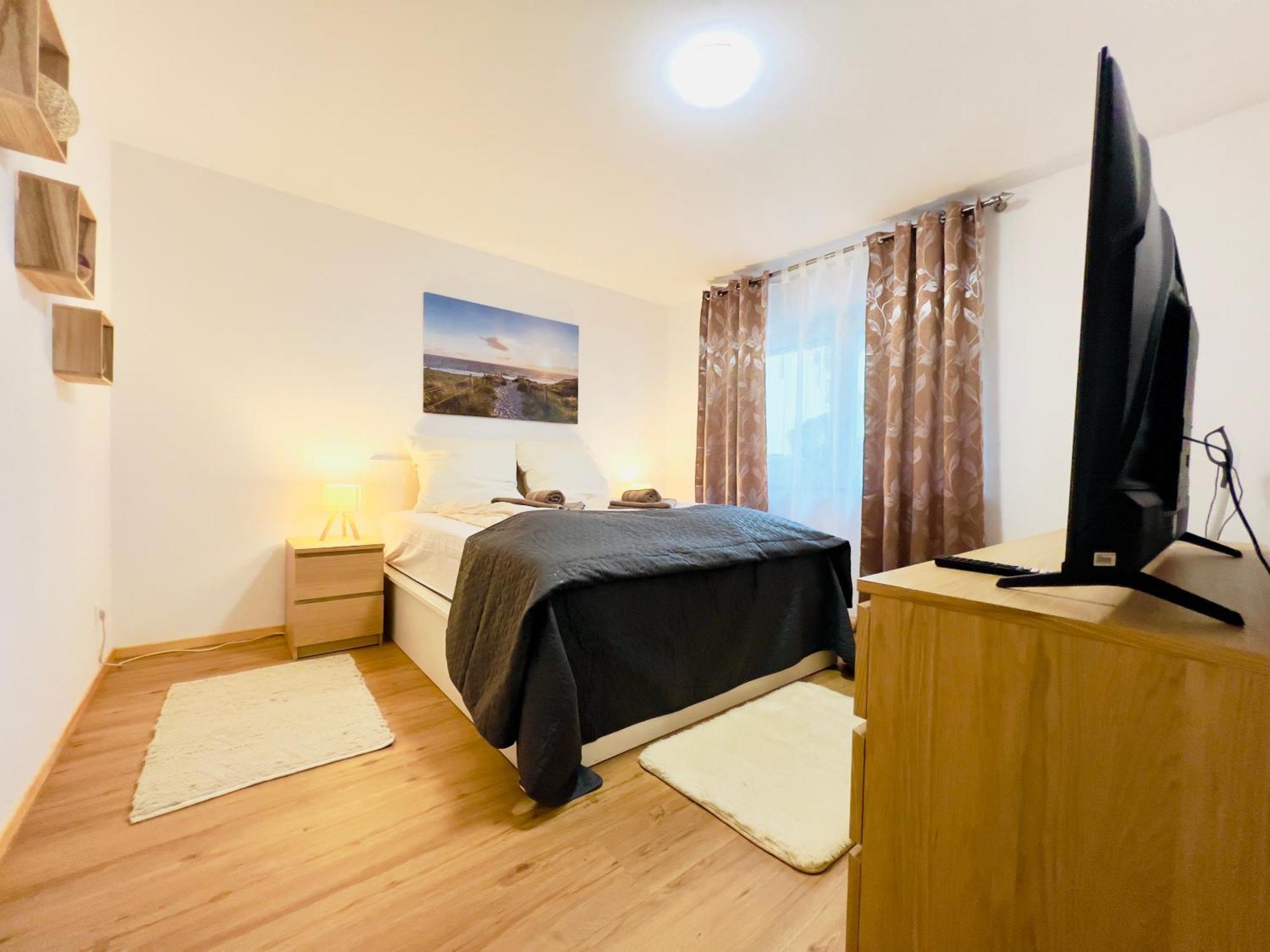 Modern Und Lichtdurchflutet - Ferienwohnung Mit Terrasse Fachbach エクステリア 写真